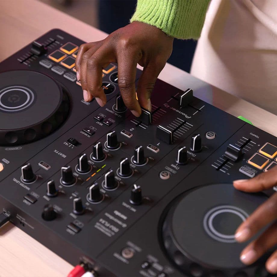 คอนโทรลเลอร์ DJ Pioneer