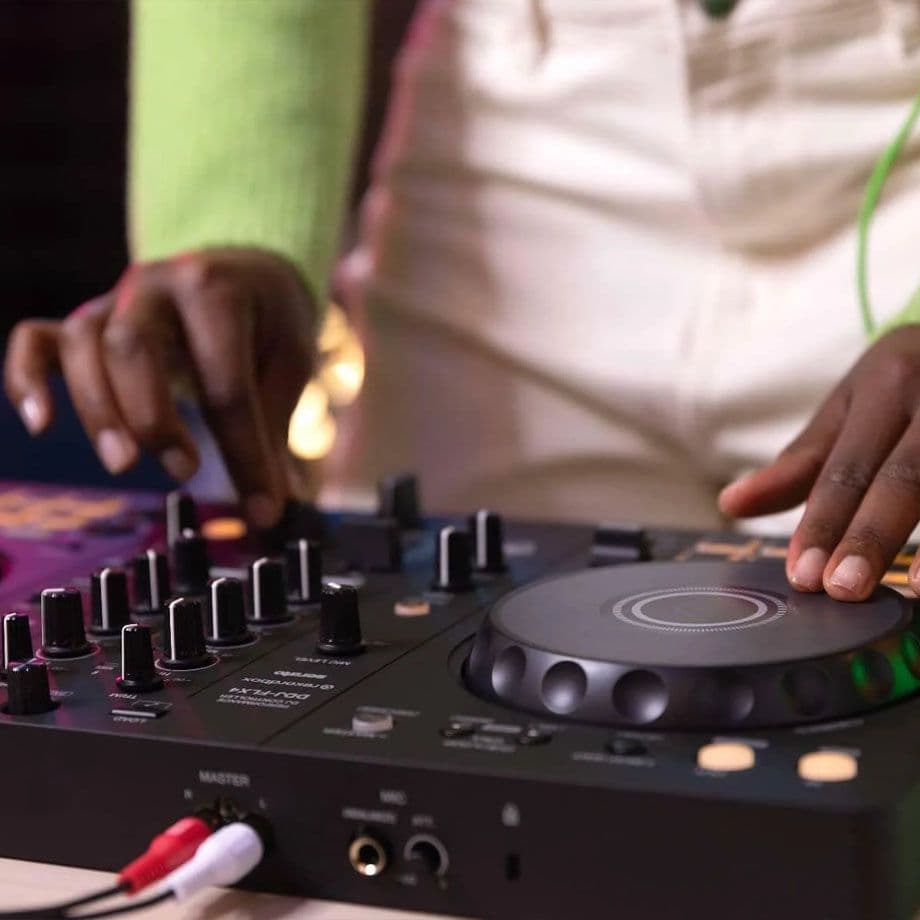 คอนโทรลเลอร์ DJ Pioneer